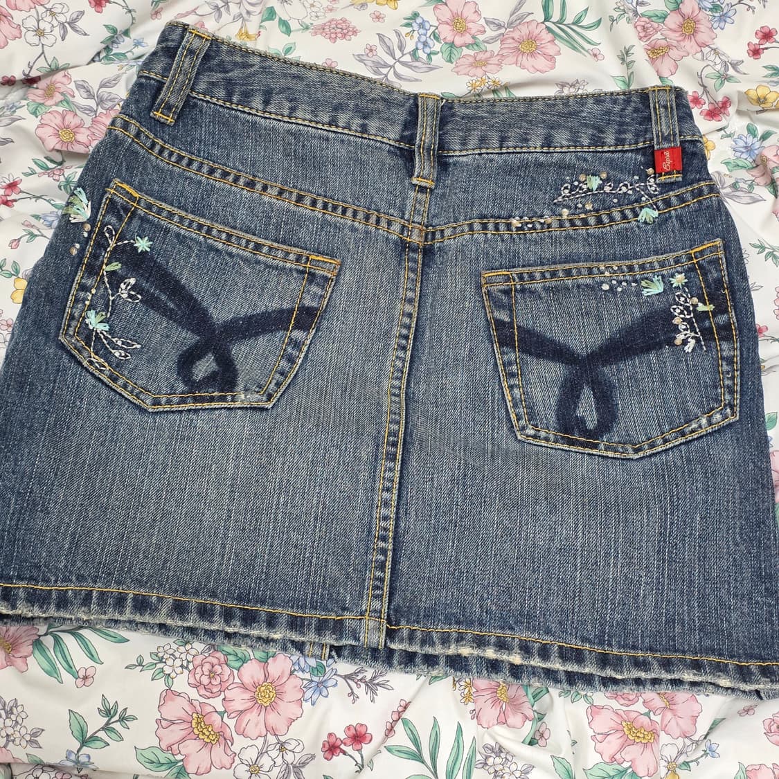 미국빈티지)플로럴 스팽클 모리걸st 자수 y2k 데님 미니 청치마 상품이미지2