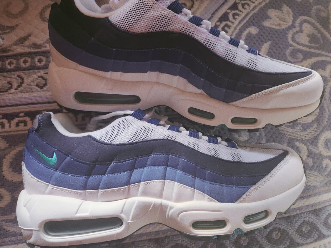 나이키 에어맥스95 흰파 255 상품이미지2