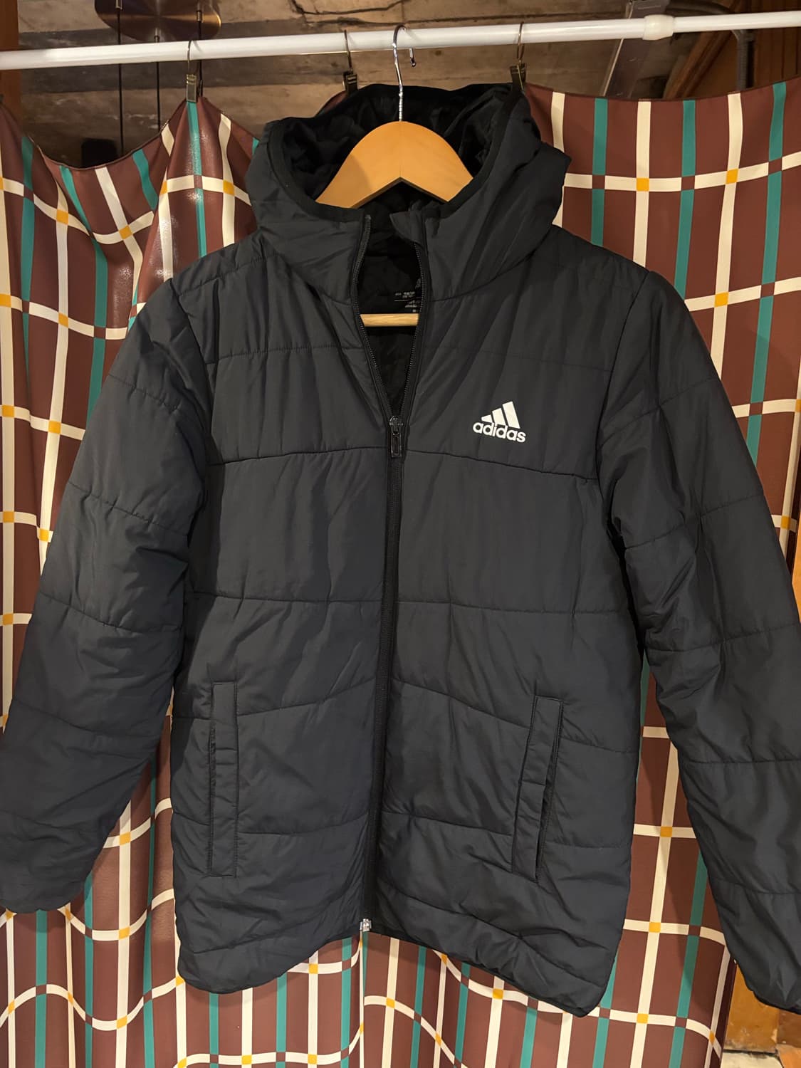 아디다스 블랙 패딩 점퍼 상품이미지2