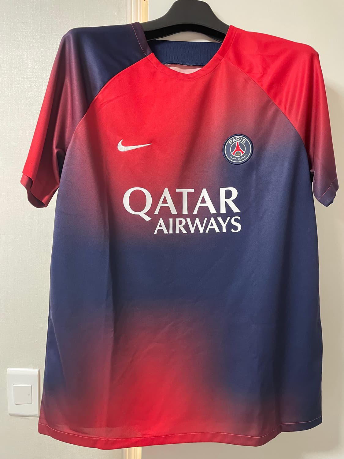 2023/24 파리생제르망 트레이닝 탑 상품이미지3