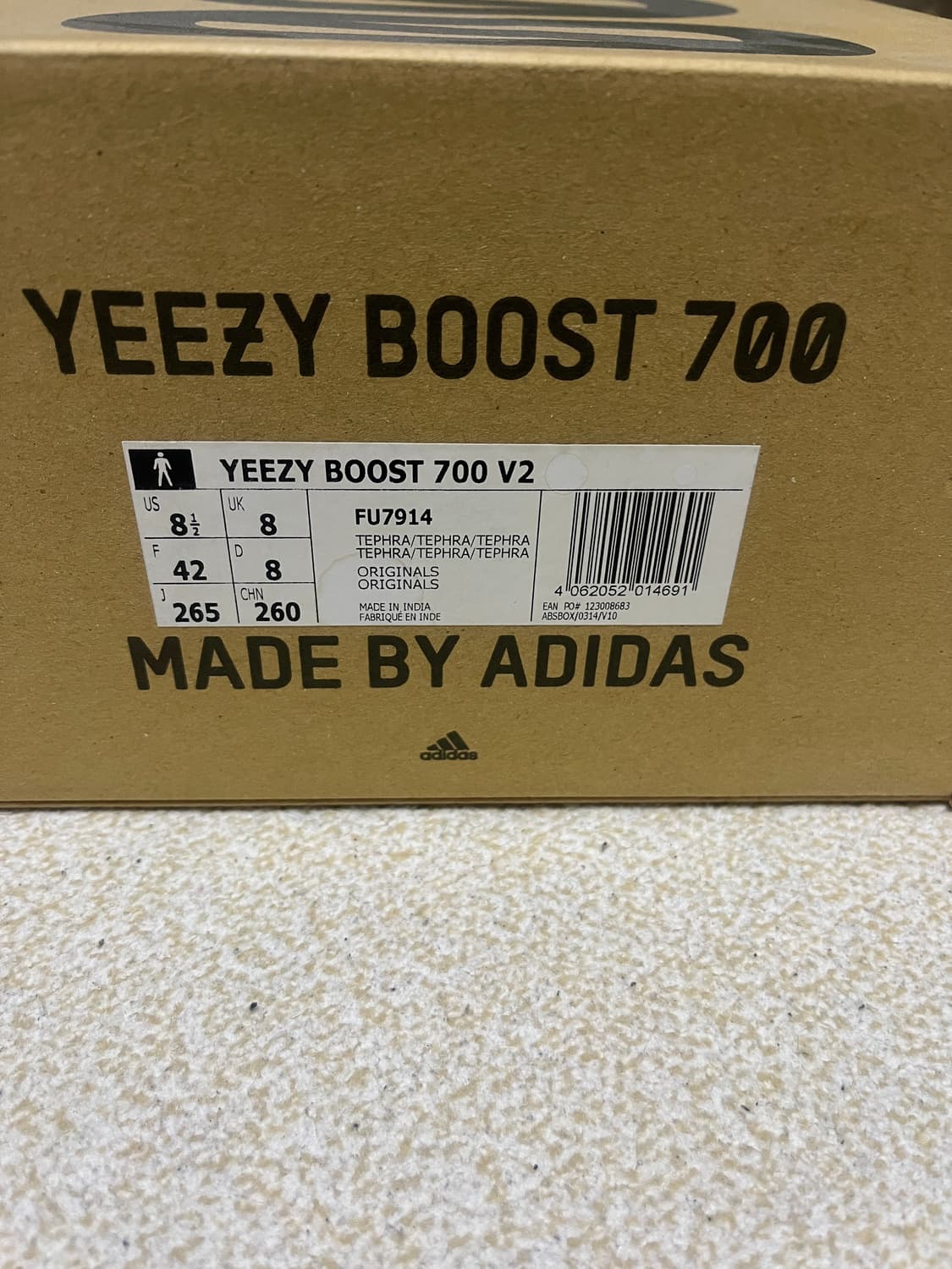 아디다스 이지부스트 700 v2 테프라 265 상품이미지4