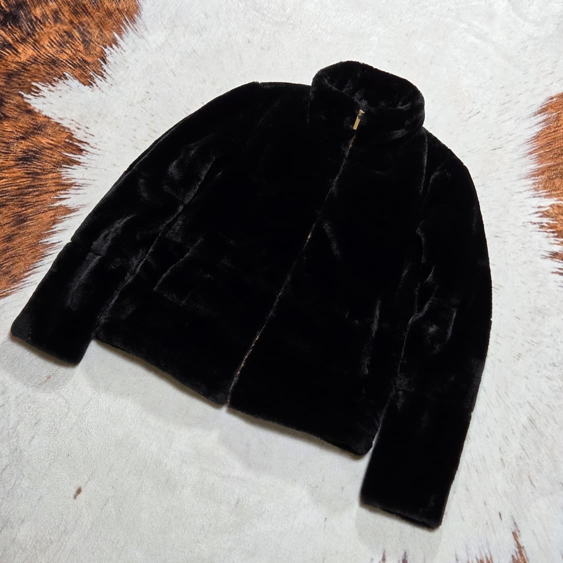 자라 빈티지 블랙 퍼 집업 자켓 상품이미지1