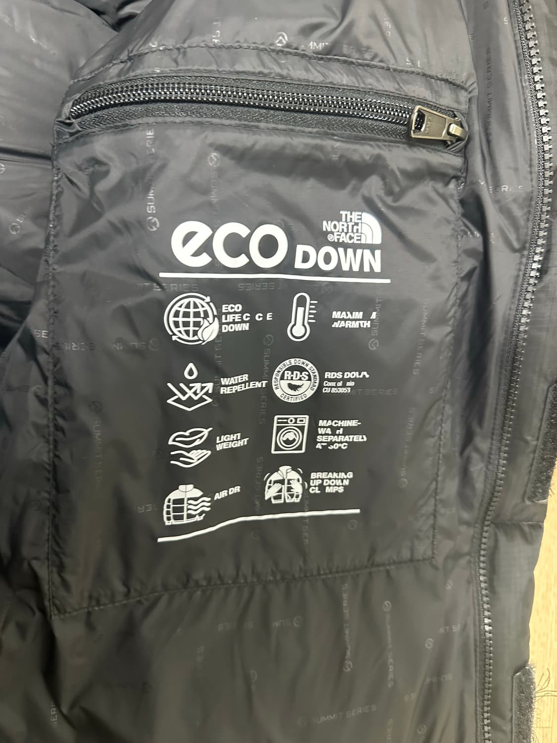 노스페이스 써밋 발토르 패딩 2025 상품이미지7