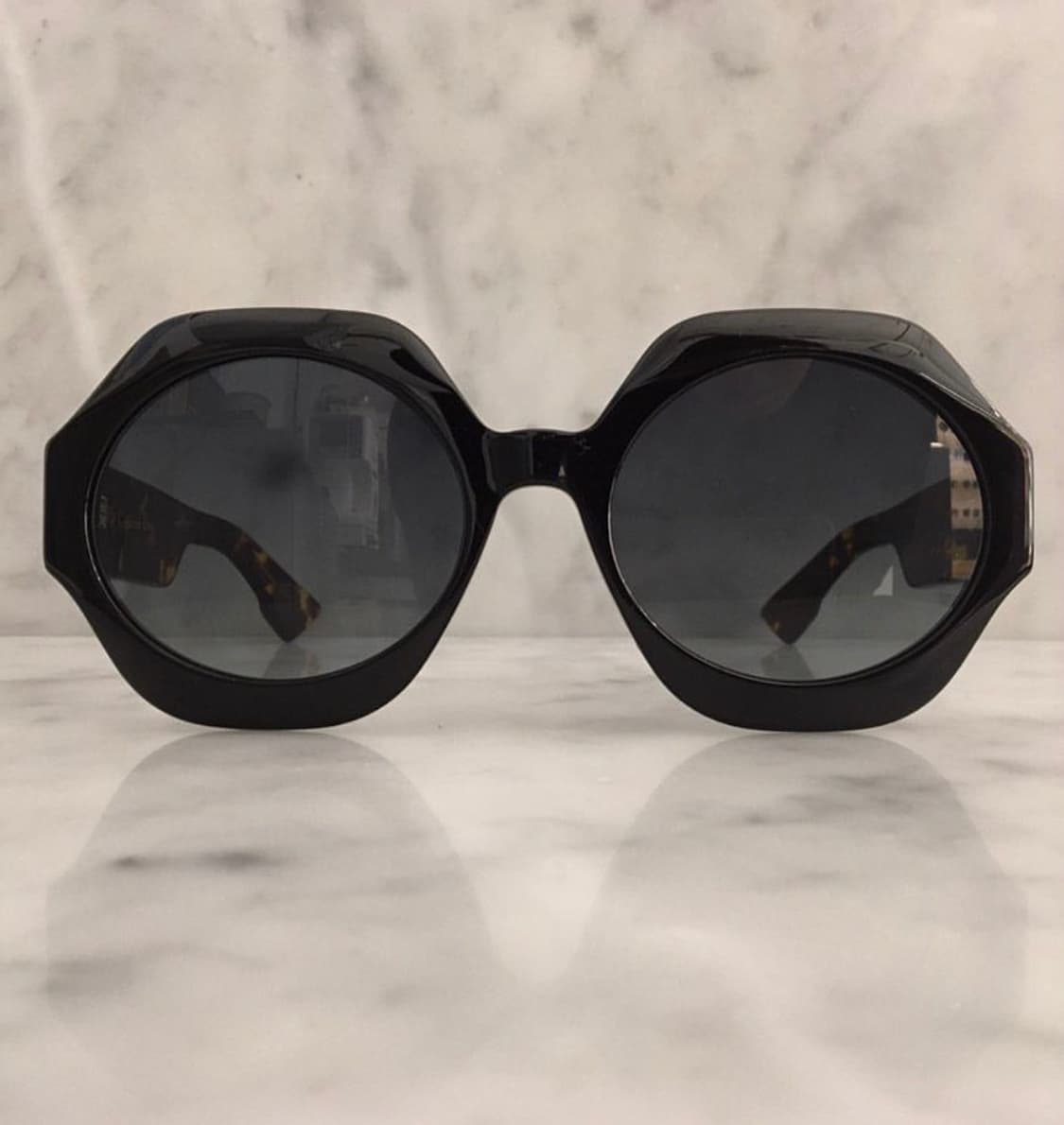 디올 선글라스 (남녀공용). 매장구매.  상품이미지3