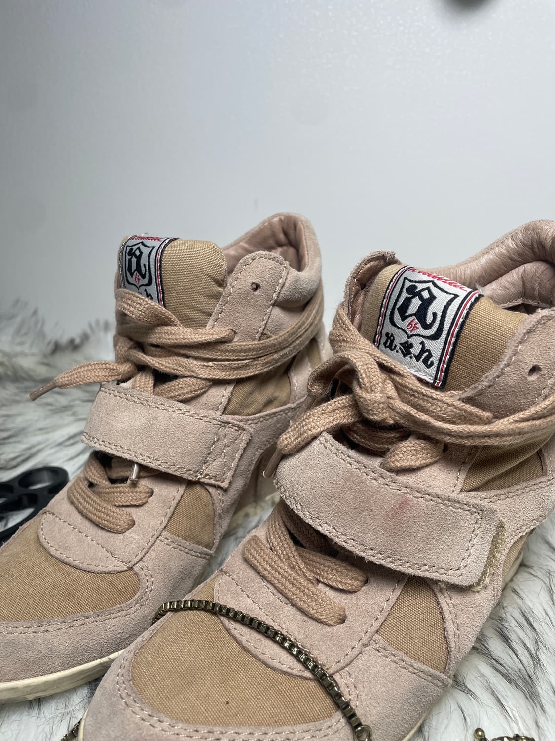 Ash 아쉬 베이지 웨지힐 스니커즈 상품이미지3