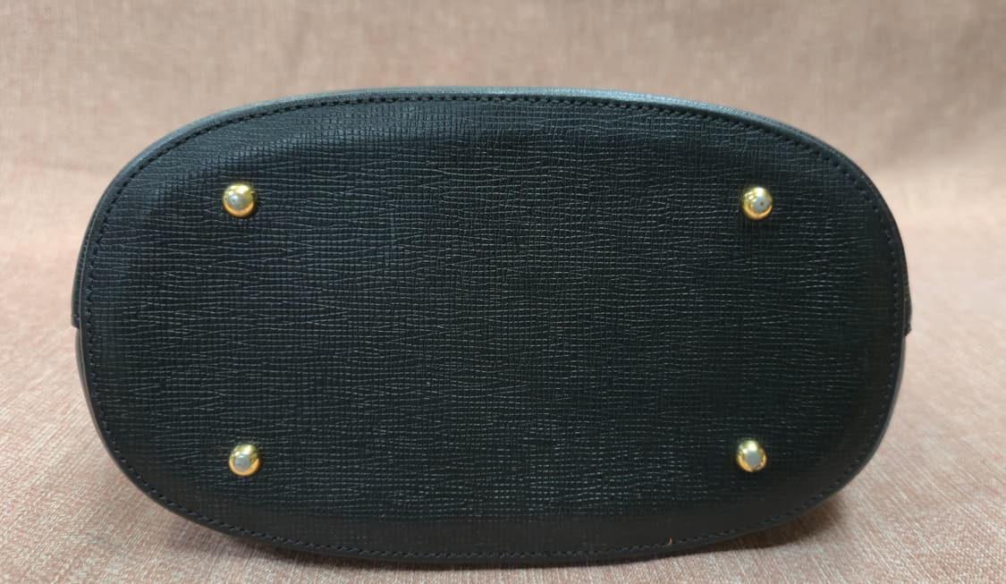 MCM 정품  블랙 사피아노 레더 토트백 상품이미지5