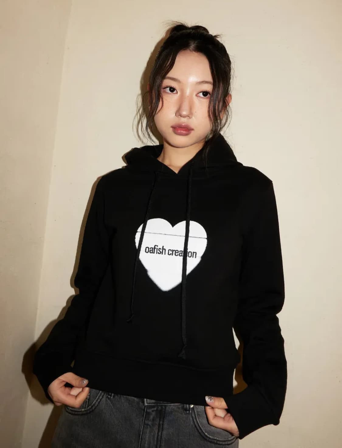 오피쉬 하트 로고 후디 블랙 상품이미지2