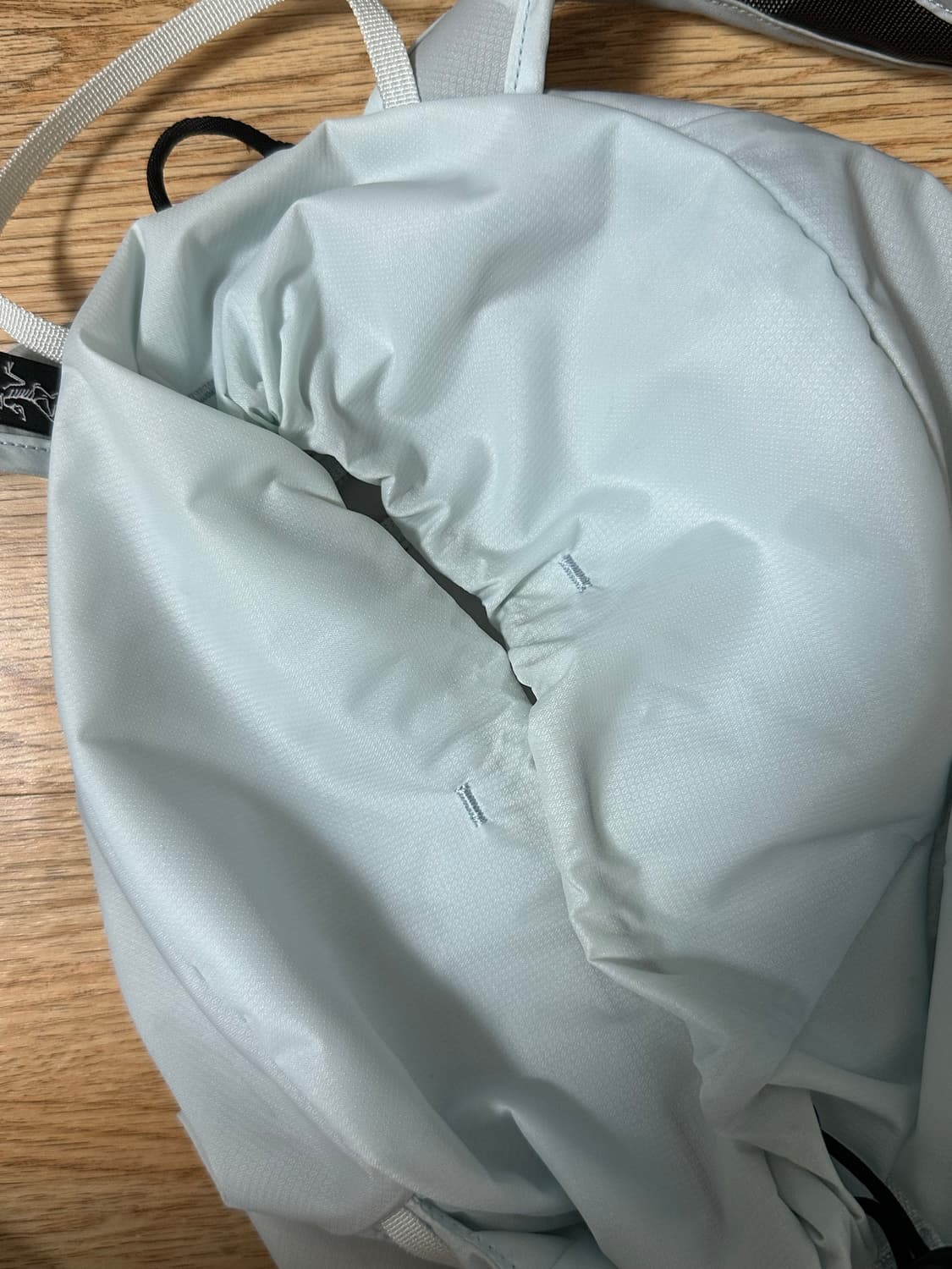 아크테릭스 헬리아드10 백팩 데이브레이크 그래파이트 상품이미지4