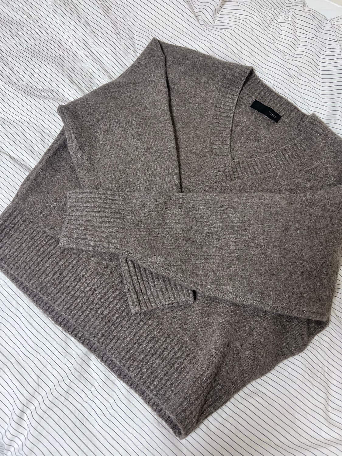 자라 오버핏 브이넥 니트 상품이미지1