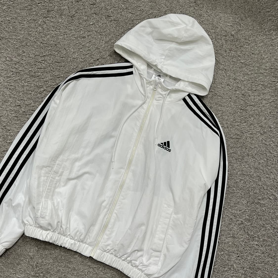 [우먼95] 아디다스 크롭 바람막이 상품이미지1