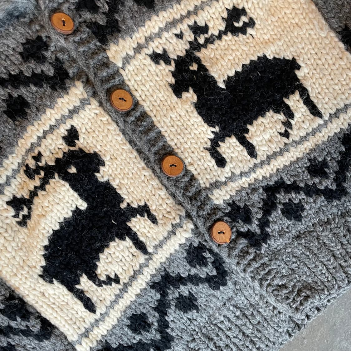 Heavy wool cowichan cardigan 상품이미지4