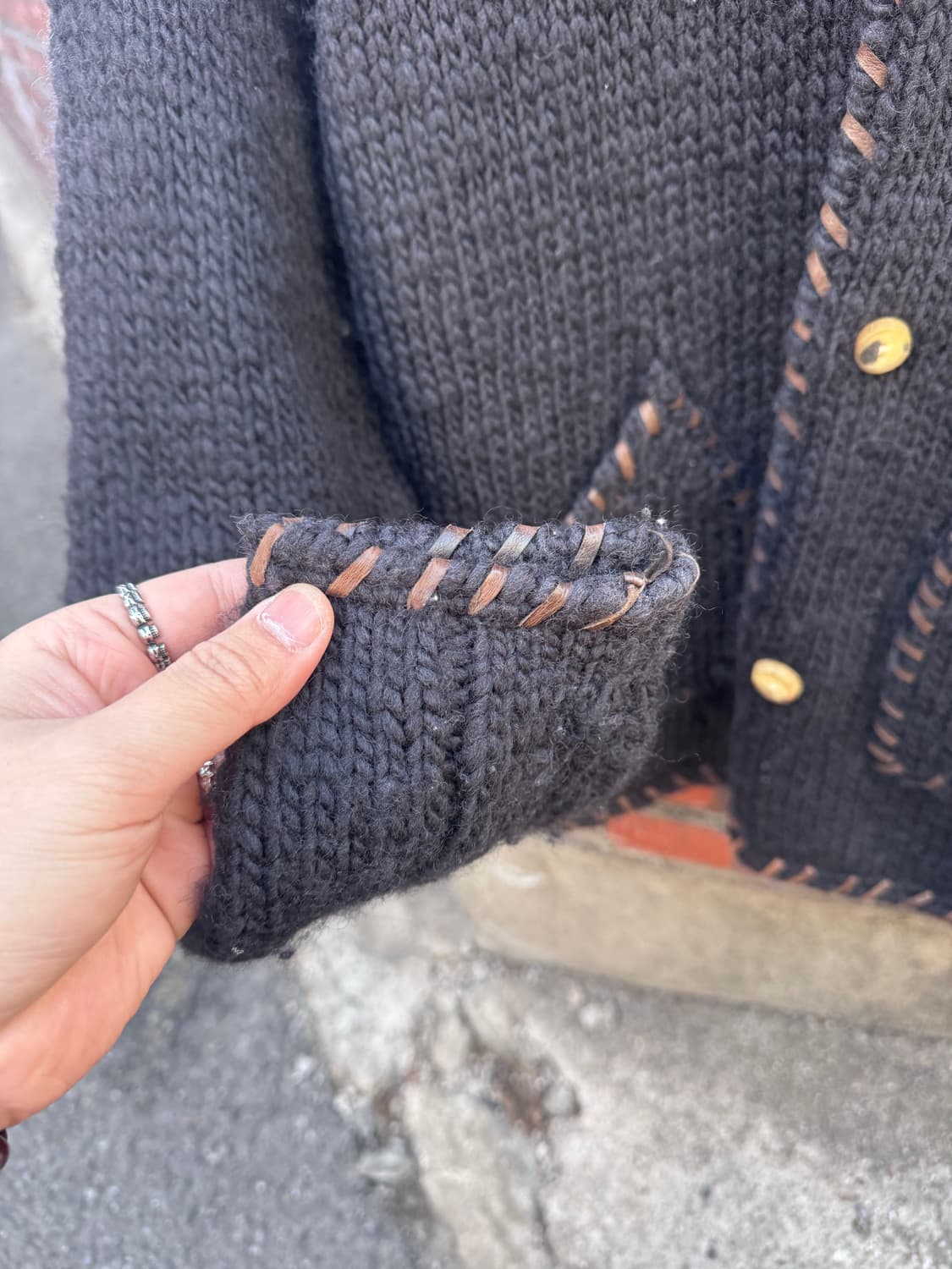 어쿠스틱 레더 디테일 울 니트 가디건  상품이미지7