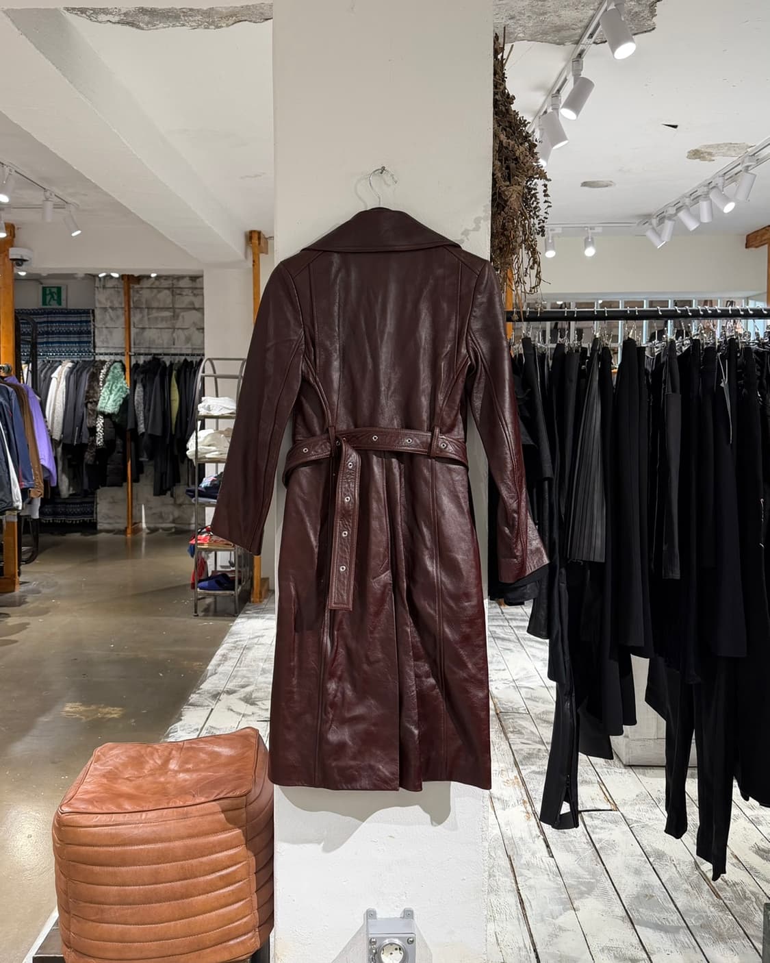 헬무트랭 버건디 램스킨 레더 롱 코트 상품이미지7