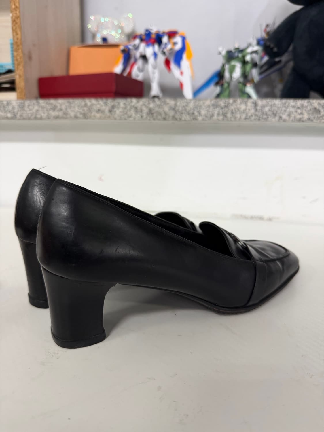 정품) 페라가모 여성 간치니 로퍼 구두 6(230) 상품이미지4