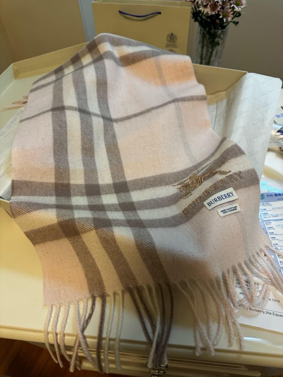 버버리숙녀 리버서블 스카프100% 램스울
 상품이미지5