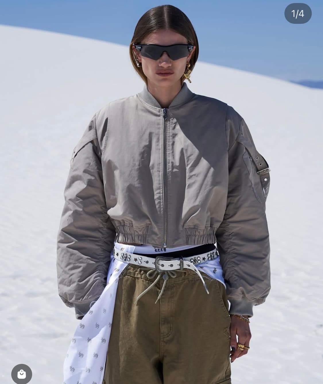 INCISION SHIRRING BOMBER JACKET Beige 상품이미지2