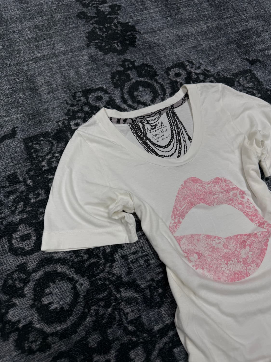 Nora sweet rock lip t shirts 상품이미지2