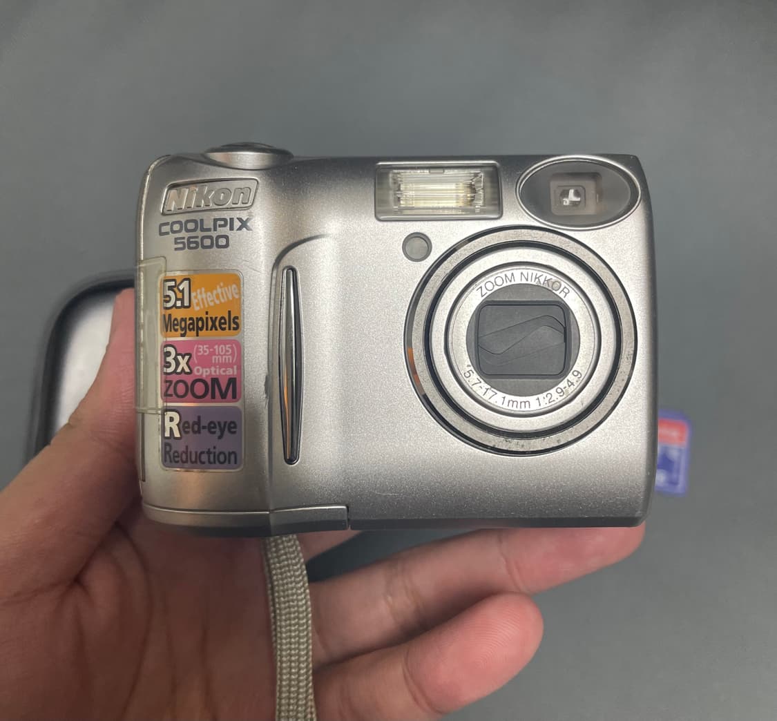 니콘 쿨픽스 E5600 상품이미지1