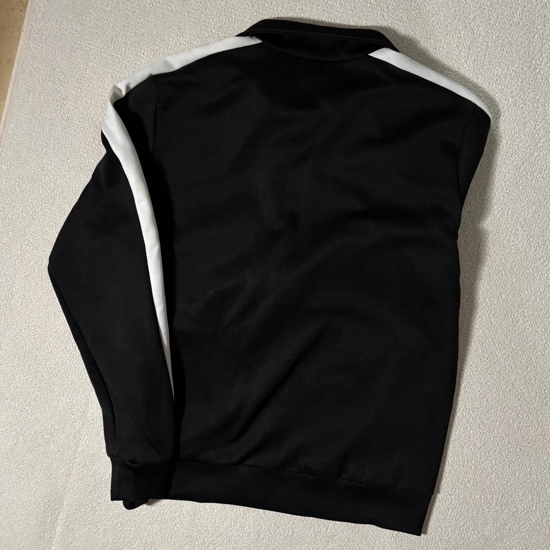 퓨마 블랙 화이트 사이드라인 스몰로고 져지 상품이미지3