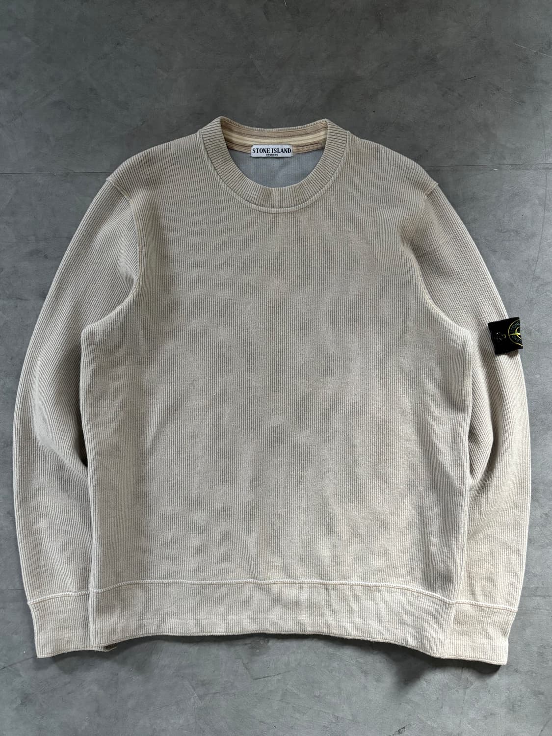 Stone-Island 스톤아일랜드 와펜 라운드넥 니트   상품이미지1