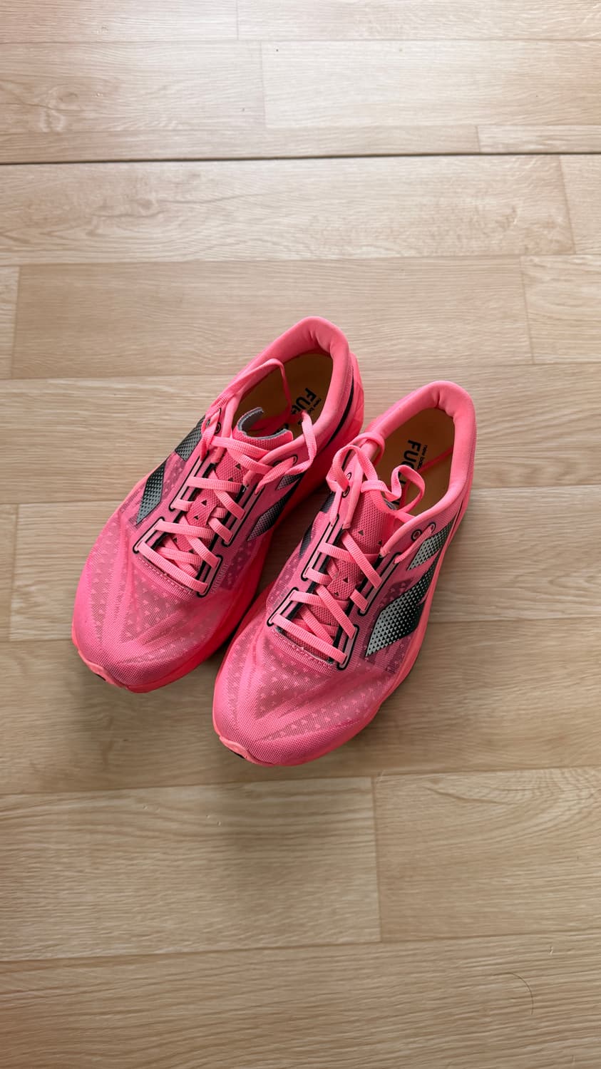 New balance Fuelcell Rebel v4 상품이미지1