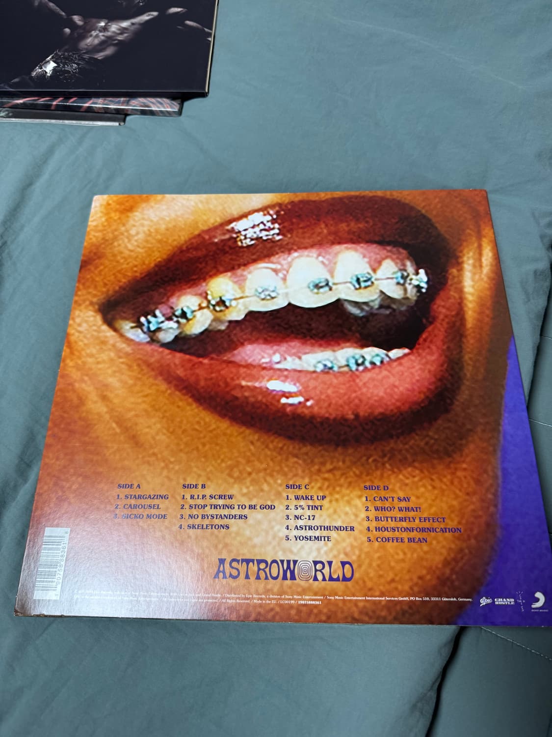 트래비스 스캇 아스트로 월드 LP 상품이미지2