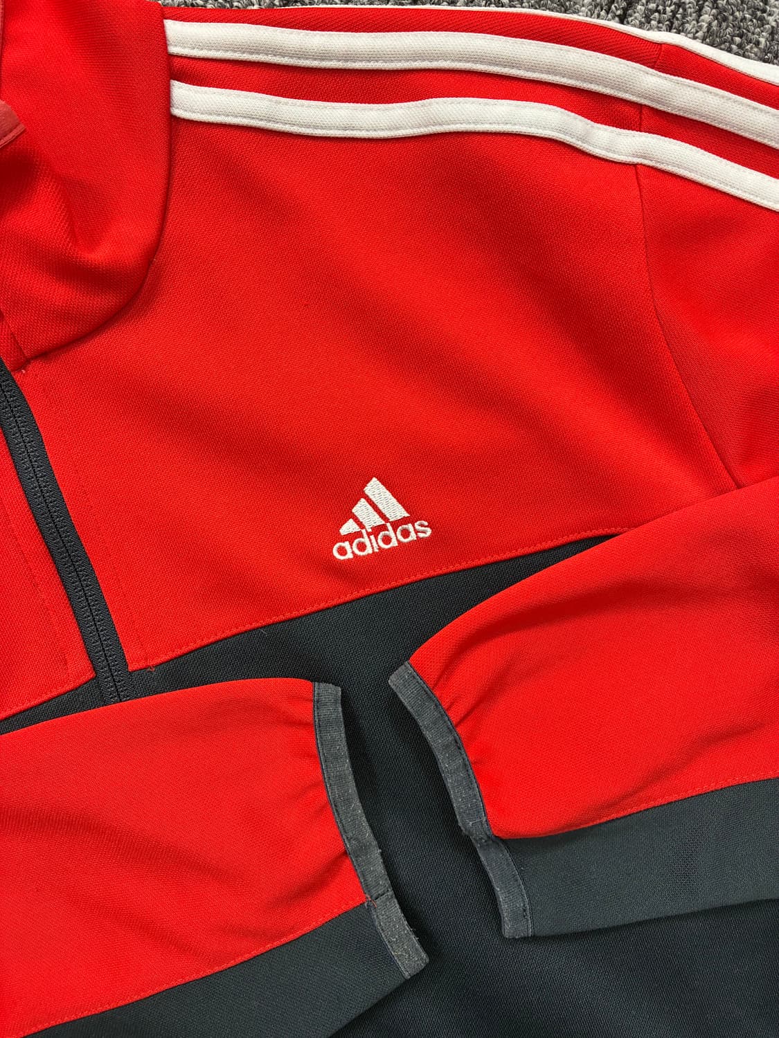 아디다스 레드 차콜 트랙탑 져지 M 상품이미지6