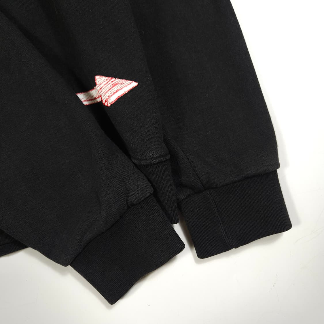 아크메드라비 맨투맨 블랙 상품이미지5