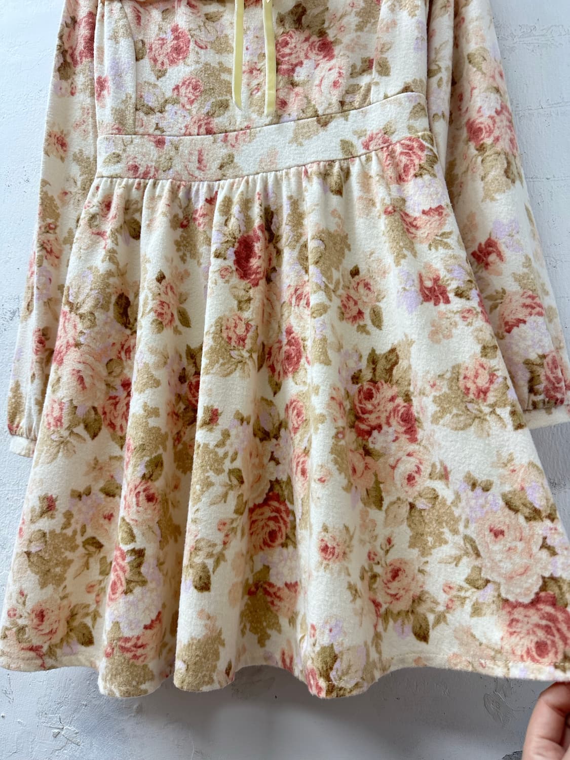 택있는 새상품 Liz Lisa 리즈리사 플라워 프릴 둥근 카라 원피스 상품이미지5