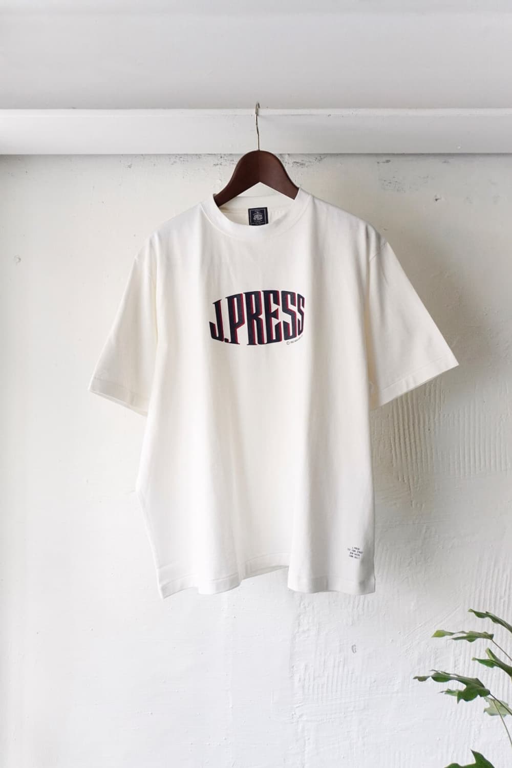 [새상품] 제이프레스(J.PRESS) 수피마 코튼 로고 반팔티 화이트 상품이미지1