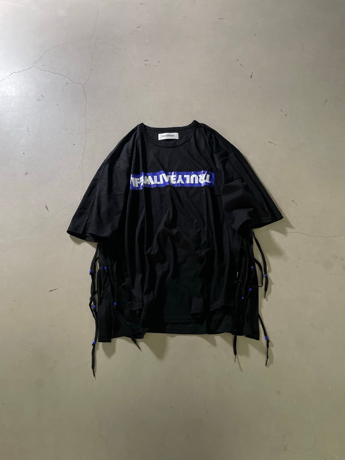 디스커버리 Side Fringe Oversized T-Shirt 상품이미지1