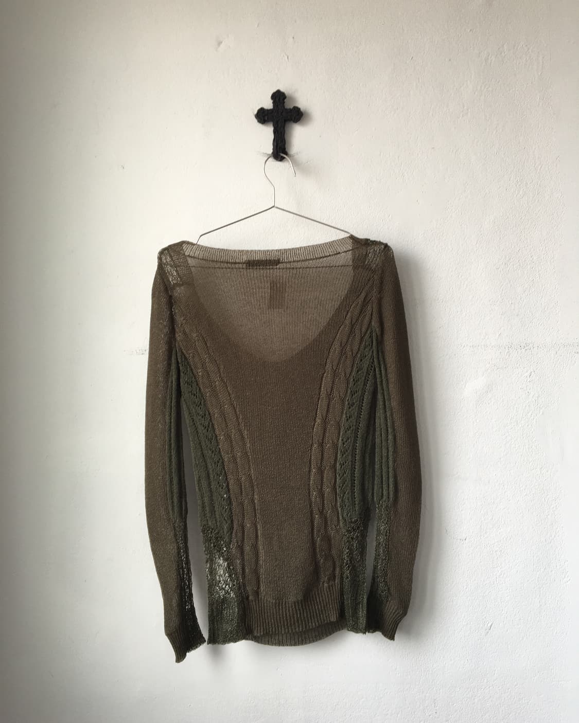 Cable point v neck knit 상품이미지3