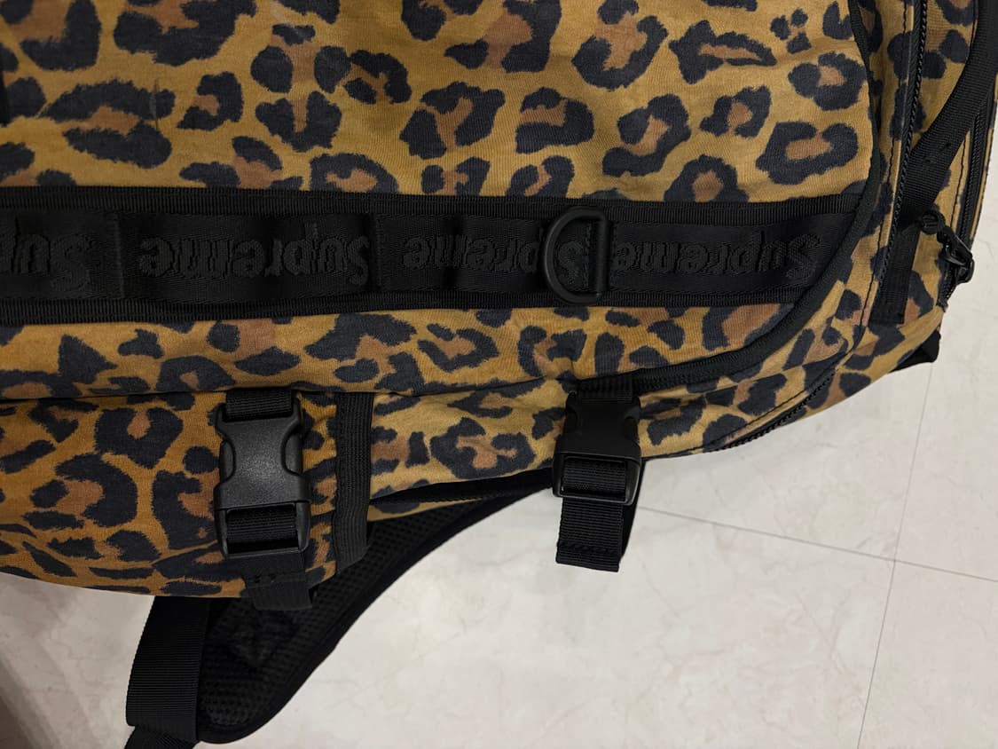 슈프림 레오파드 백팩 20fw 상품이미지7
