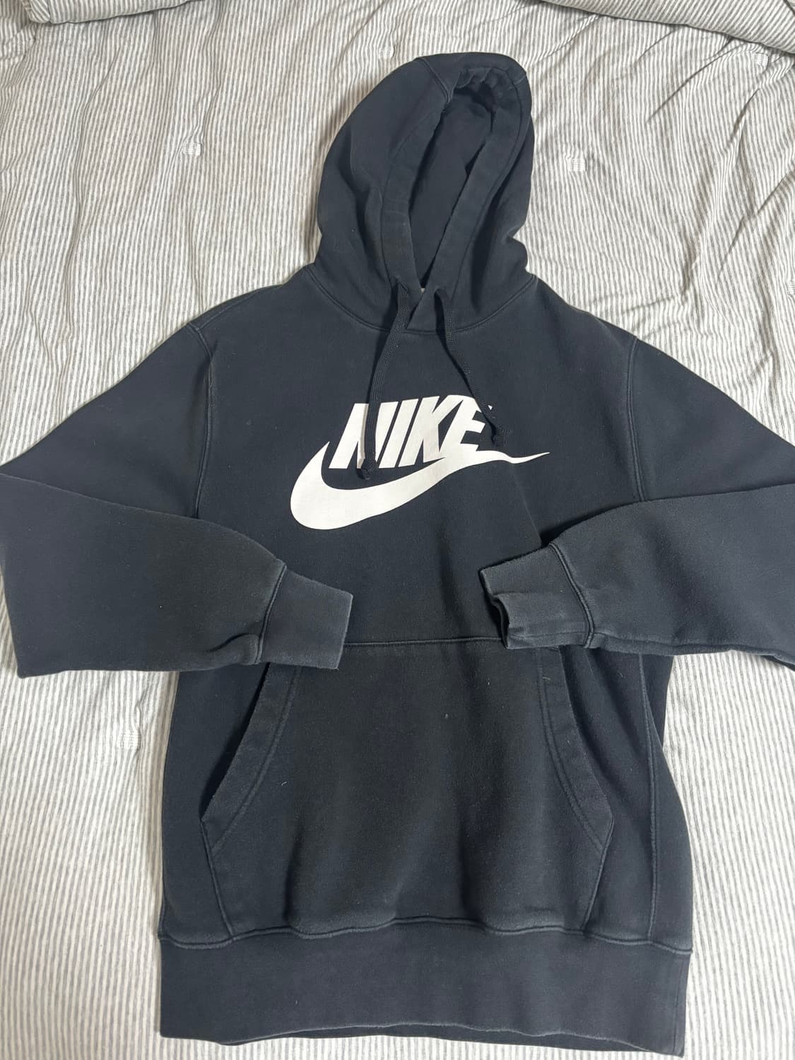 나이키 블랙 빅로고 후드티 판매 기본템 검정 상품이미지1