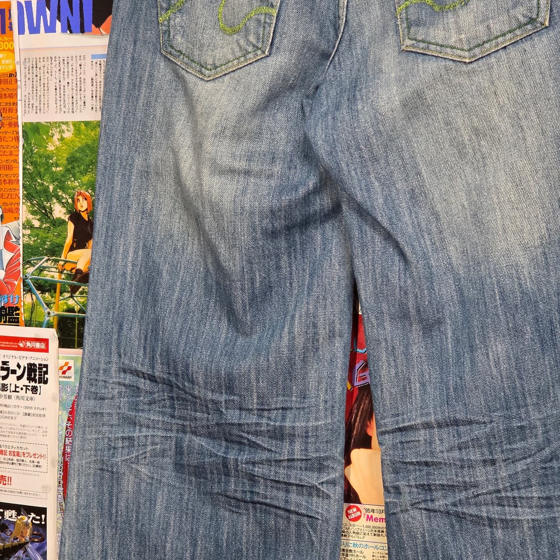 연청 워싱 와이드 부츠컷 데님 팬츠 상품이미지3