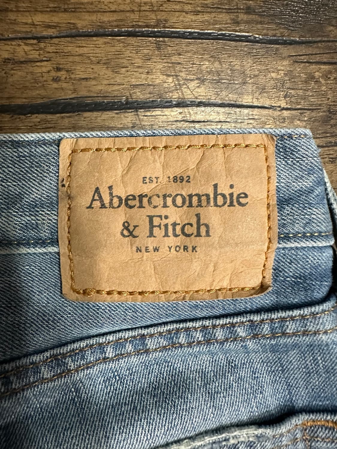 아베크롬비앤피치 Abercrombie & Fitch 버튼플라이 워싱 데님 상품이미지4