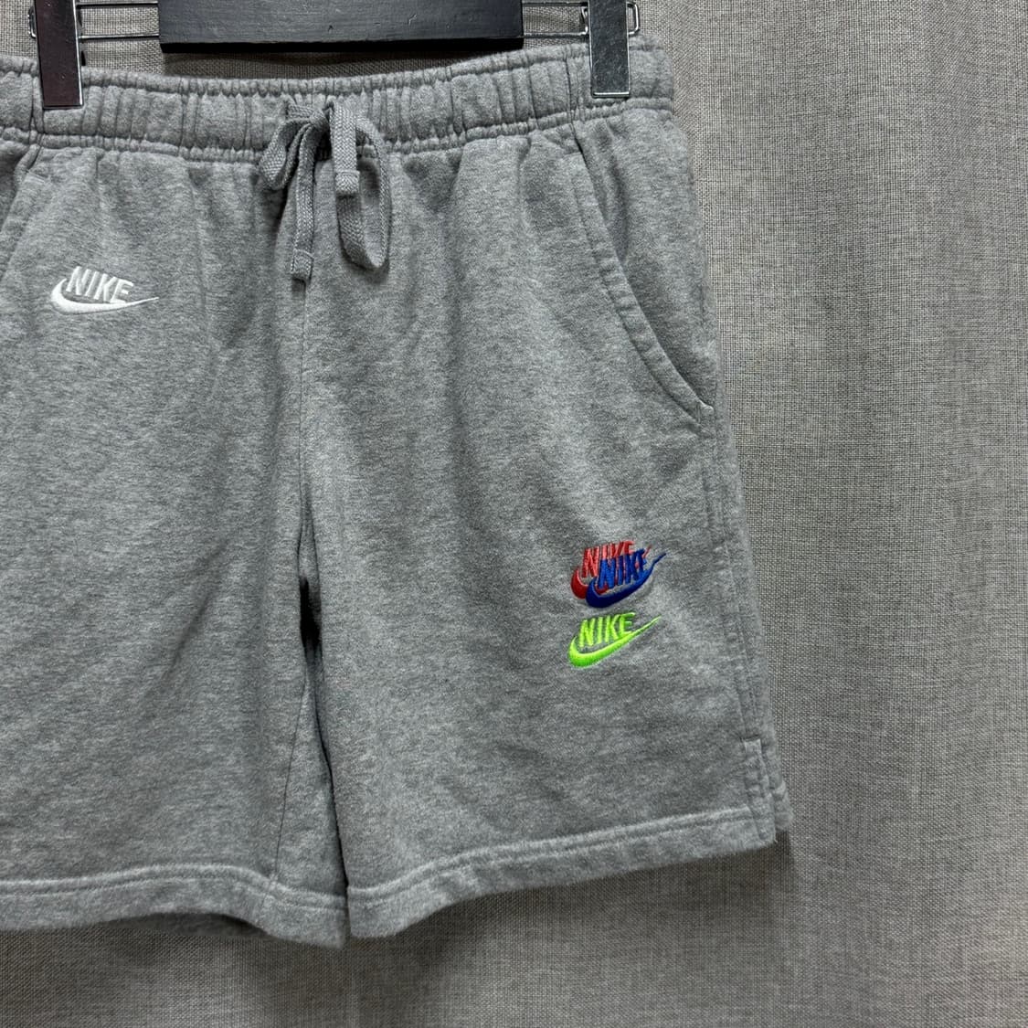 [M] 나이키(NIKE) 숏 에센셜 스웨트 반바지 상품이미지3