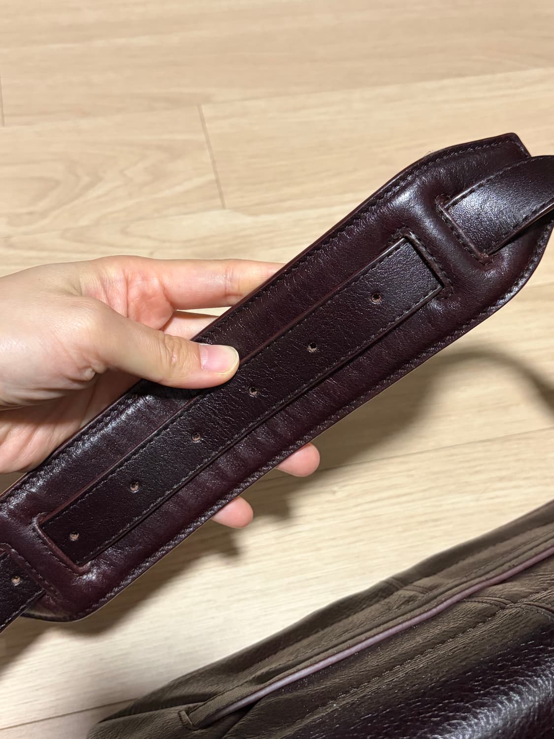 르메르 기어백 미디움 다크 에그플랜트 상품이미지6