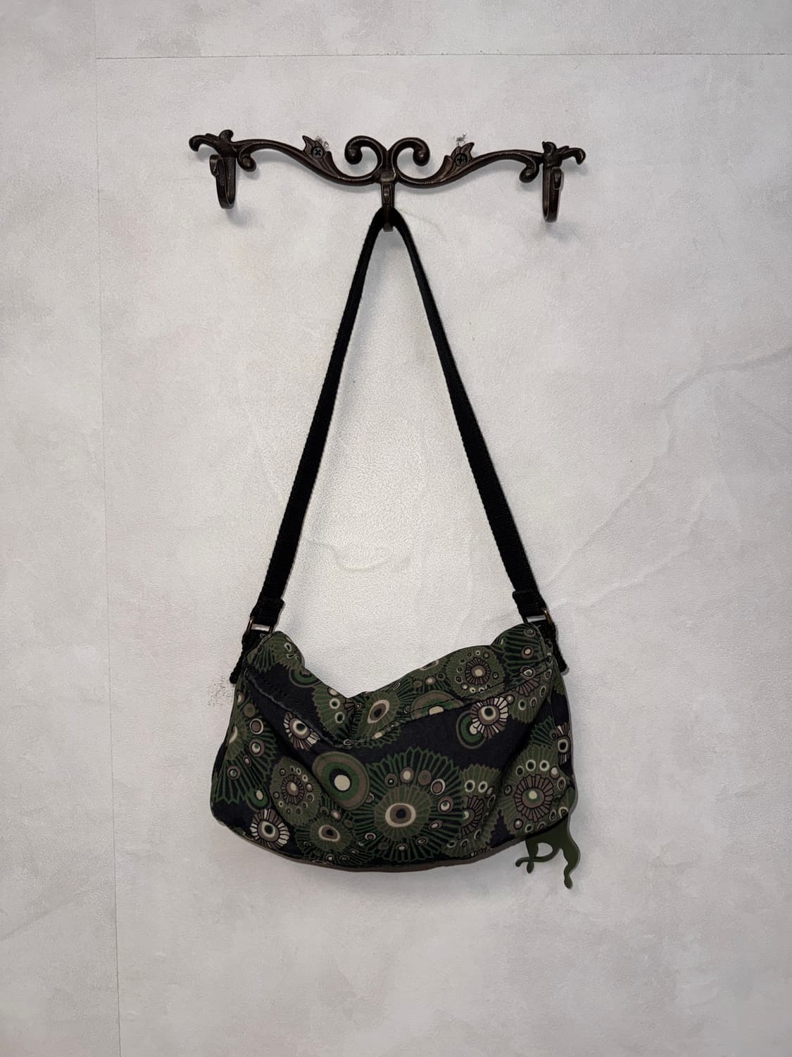 Kipling deep khaki geometric flower 숄더백 상품이미지5
