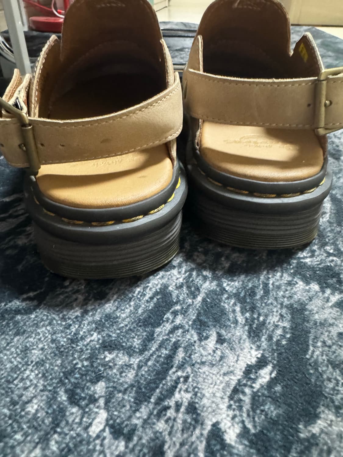 닥터마틴 뮬 상품이미지6