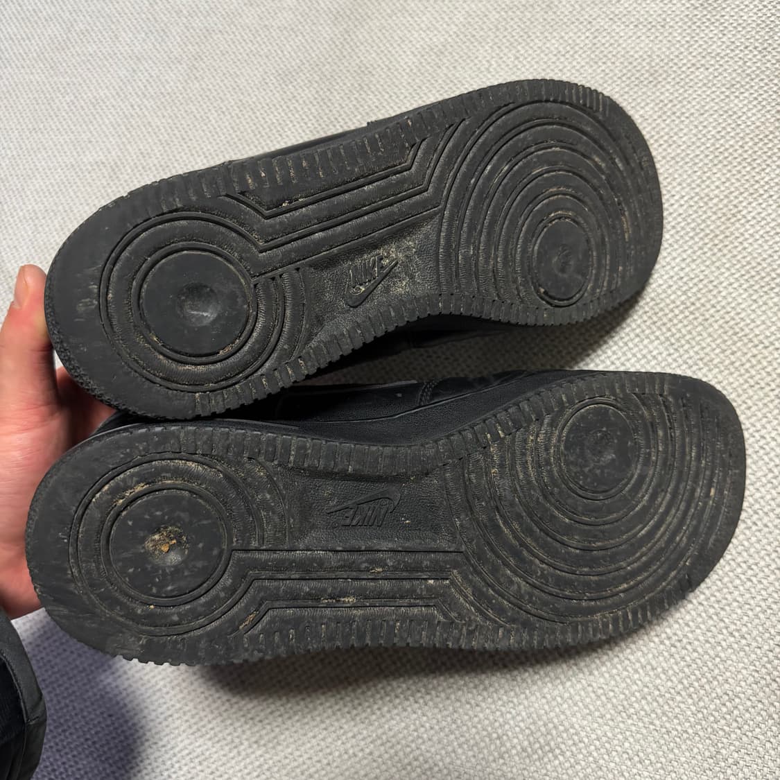 나이키 에어포스 올블랙 상품이미지4