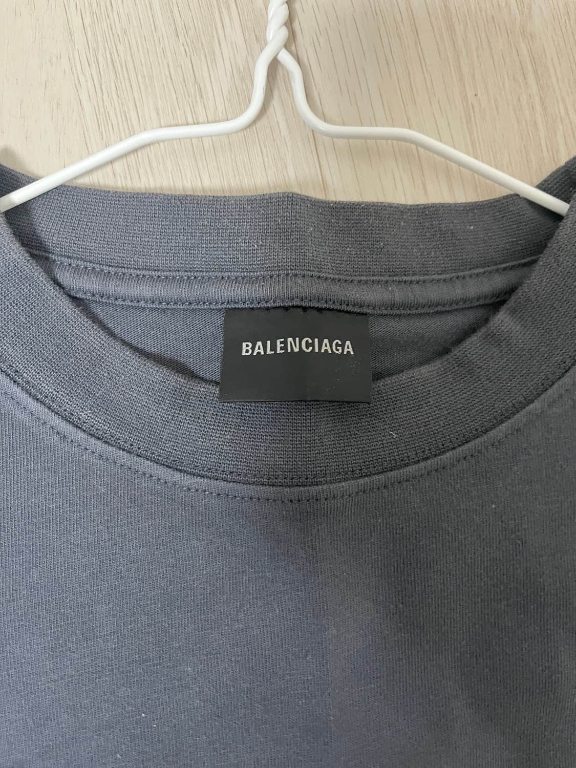 백화점판 새상품급 발렌시아가 웨이브로고 자수 폴 리티컬 반팔 xl 상품이미지5