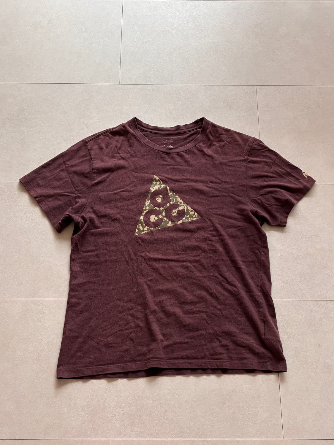 00s Vintage Nike ACG Triangle Logo Tee 상품이미지1