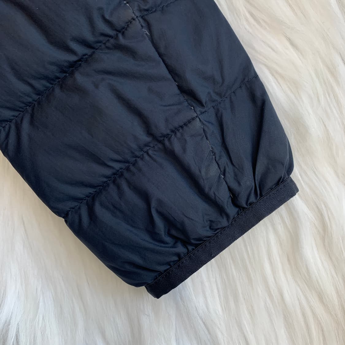 유니클로 남성 덕다운 경량 패딩 1832 상품이미지4