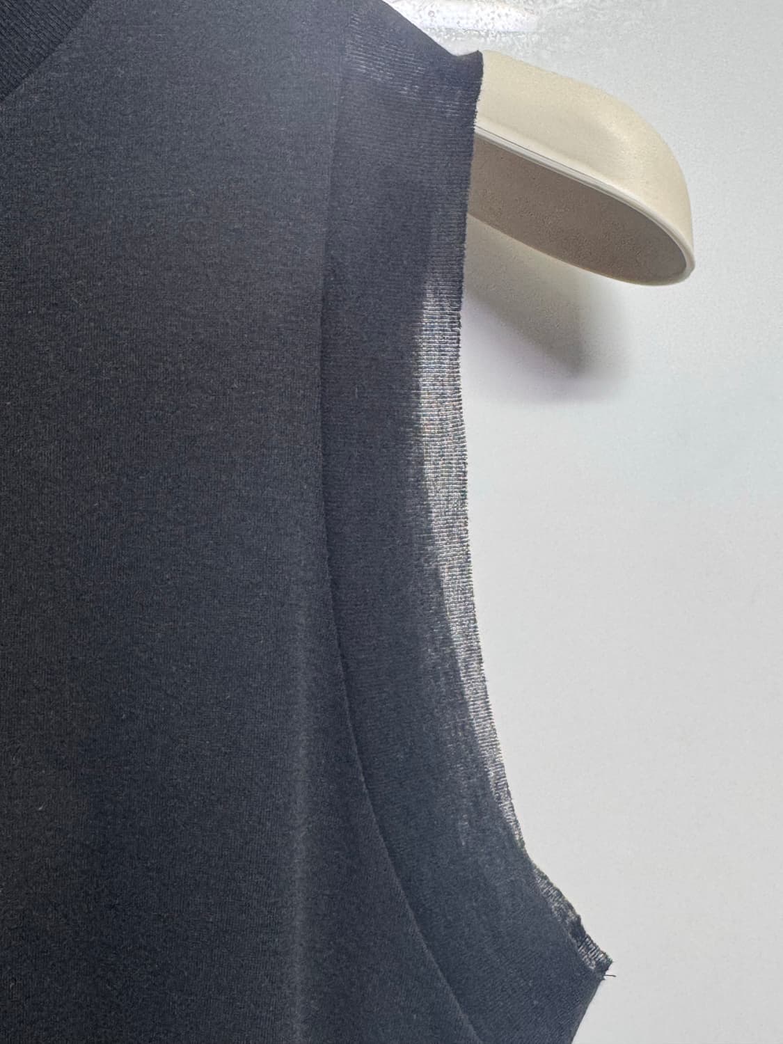 오라리 2026SS 슬리브리스 판매합니다. 상품이미지4