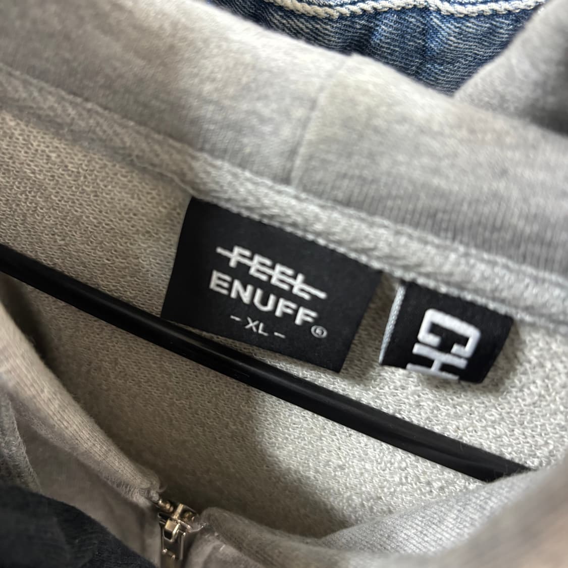 [XL] 필 이너프(FEEL ENUFF) 그레이 백로고 후드 집업 상품이미지5