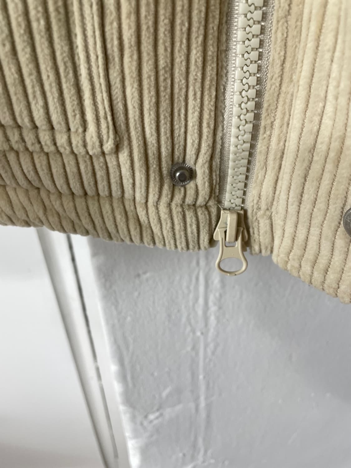 와릿이즌 마크 곤잘레스 코듀로이 패딩  상품이미지5