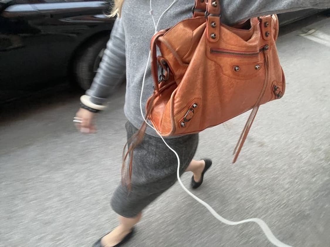 발렌시아가 시티백 미듐 르시티 모터백 상품이미지3