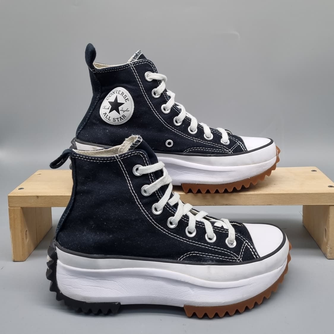 컨버스 런스타 하이크 블랙 여성하이탑230 상품이미지1