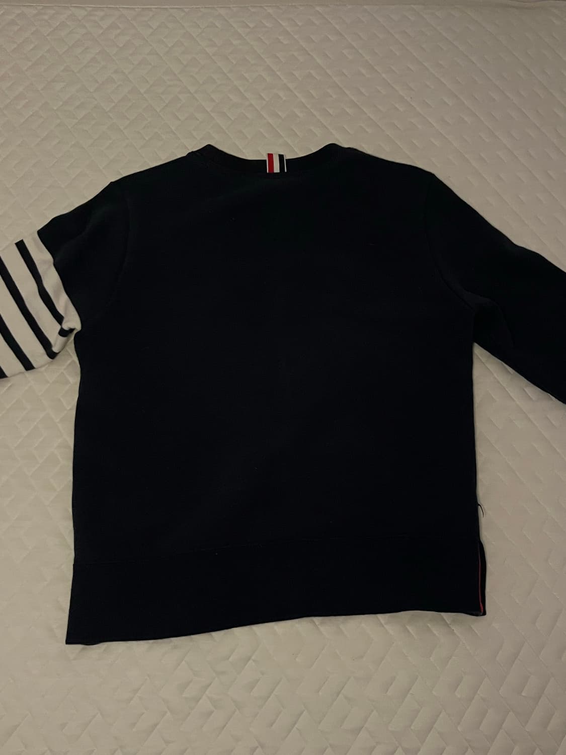 톰브라운 맨투맨 1사이즈 네이비 상품이미지8